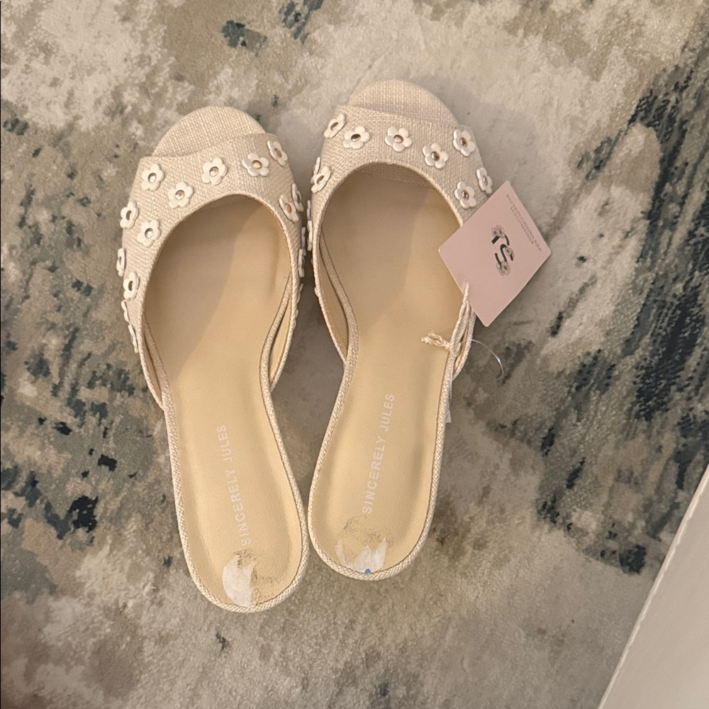 Sincerly Jules Cream Floral Slip-On Mules